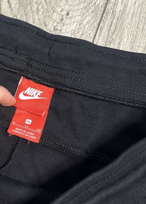 Спортивные штаны Nike