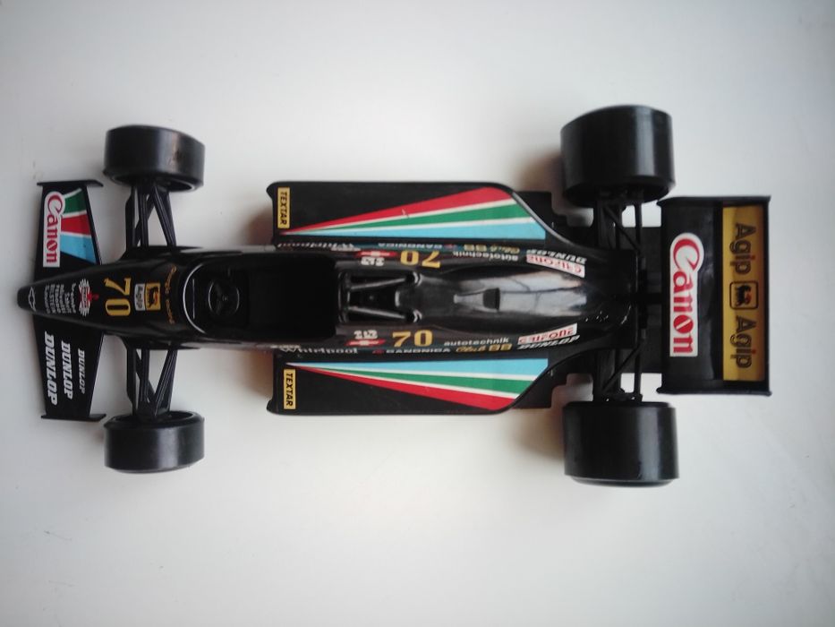 Burago Detroit CUP escala 1/24