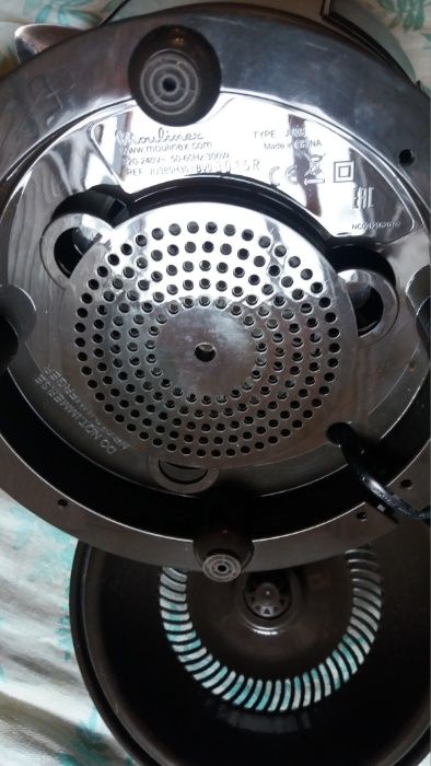 Соковыжималка MOULINEX JU 385 H30