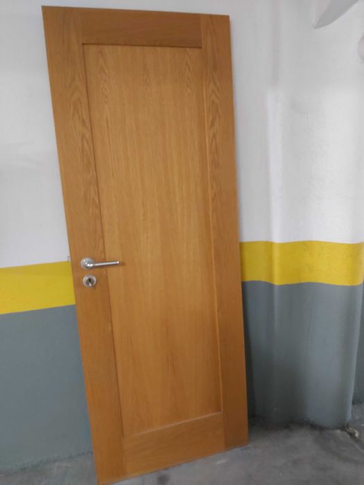 Porta em madeira de cerejeira