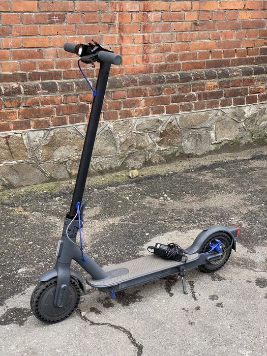 Електросамокат Xiaomi  в дуже гарному стані