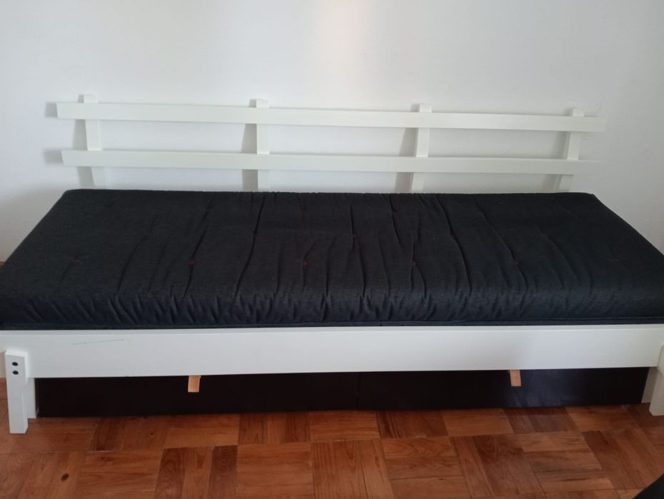 Sofá cama c/ gavetas IKEA