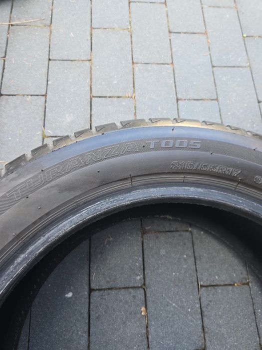 Opony Letnie Bridgestone Turanza T005 215/55 R17 | 2022 | Salon Polska