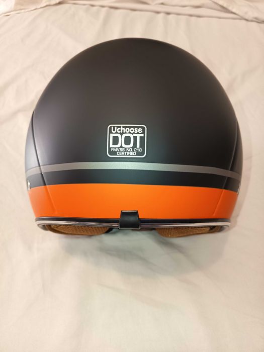 Capacete com intercomunicador