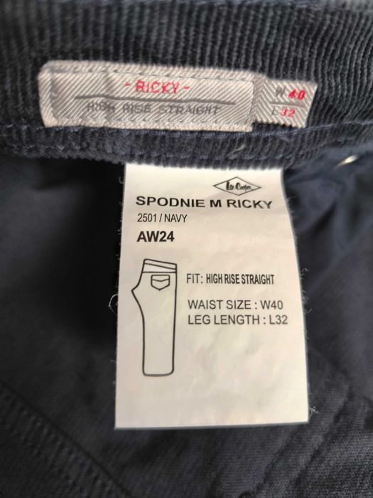 Spodnie sztruksowe Lee Cooper