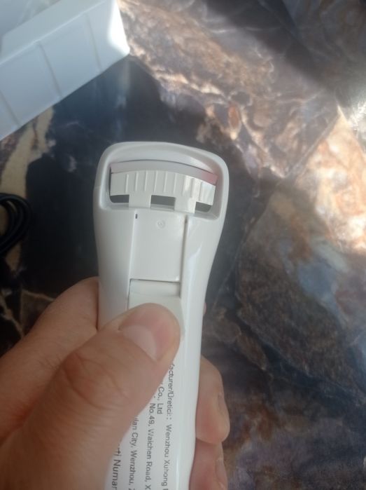 Lokówka do rzęs elektroniczna 3 tryby nagrzewania