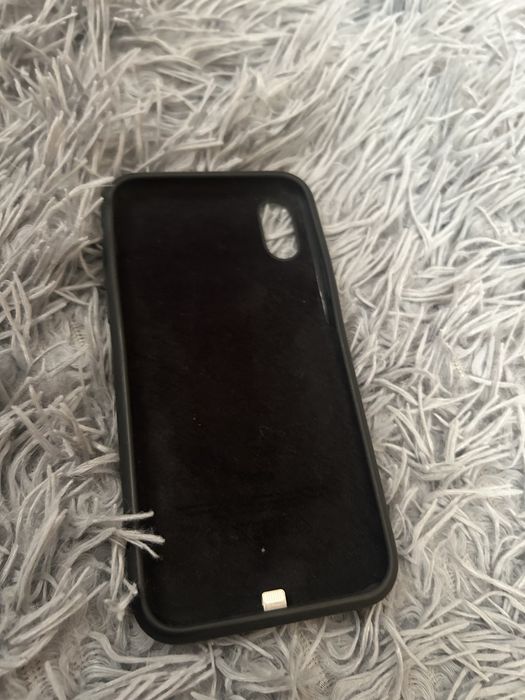Продам чохол з вбудованим павербанком iphone xs