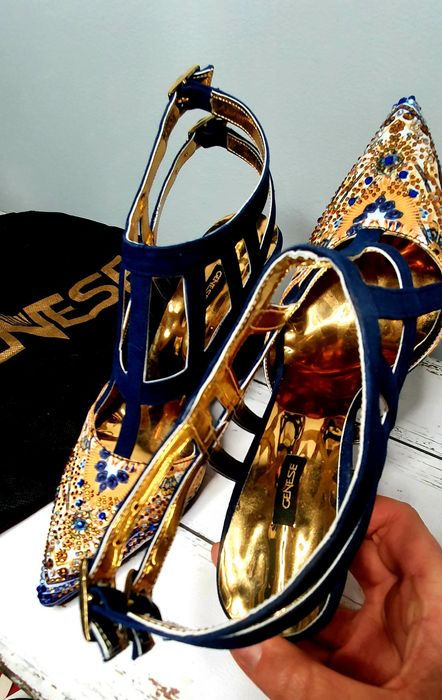 piekne szpilki z cyrkoniami