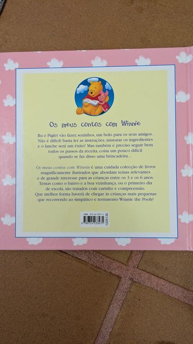 Livro "Winnie the Pooh Cozinha com Kanga"