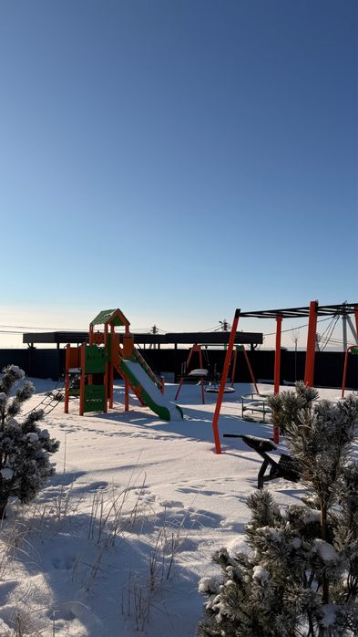 Продаж таунхаусу Aura Village