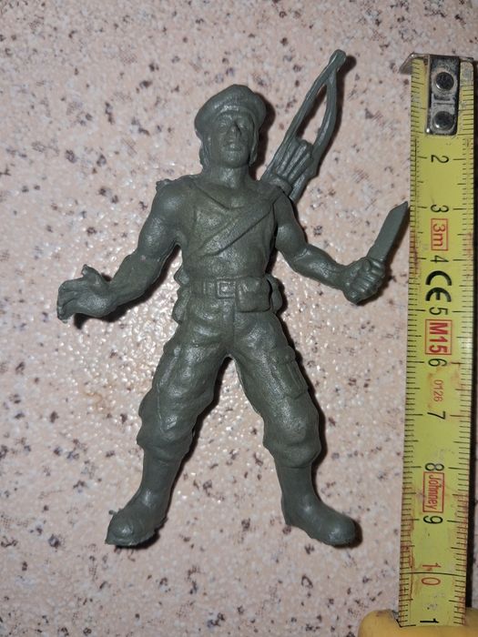 Boneco Rambo stallone