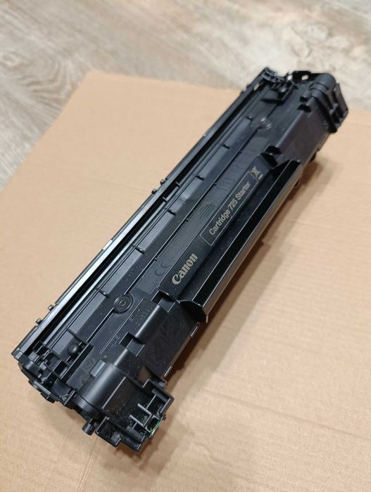 Оригінальний стартовий картридж Canon 725 Starter, не заправлений, б/в