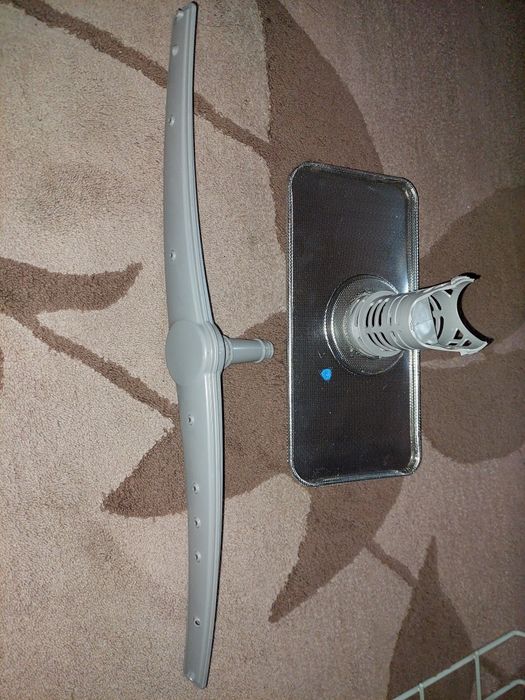 Dolne smiglo i uchwyt filtra Bosch
zmywarka Bosch smv50e90eu