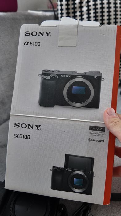 Sony a6100 + obiektyw Sony E 16-50 mm