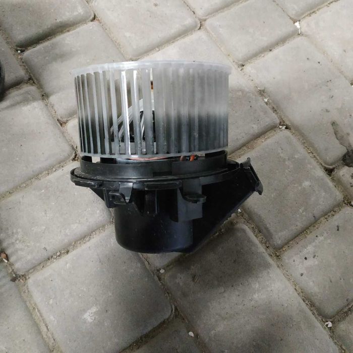 Вентилятор,моторчик пічки 906 спринтер крафтер резистор