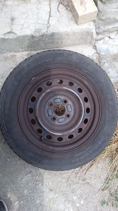 Felgi z oponami 14 cali Toyota corrola e12