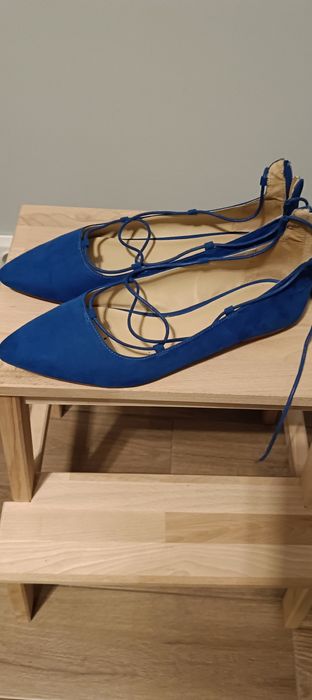 Baleriny wiązane, kolor chabrowy, rozmiar 41