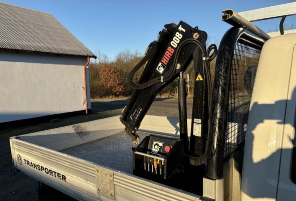 VW Transporter T5  1,9 TDI z żurawiem HIAB