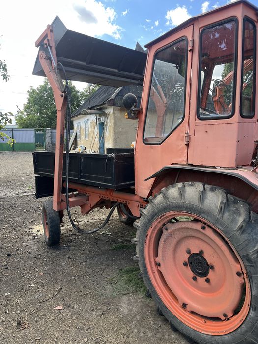 Продам трактор  Т-16.