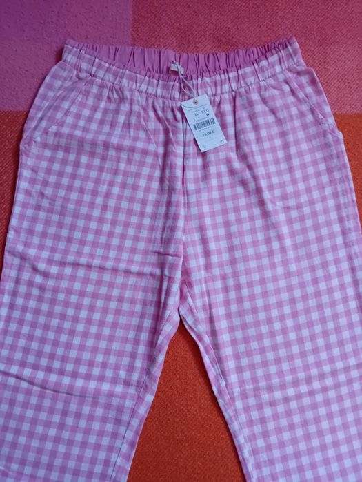 Calças de flanela e camisa de dormir de flanela