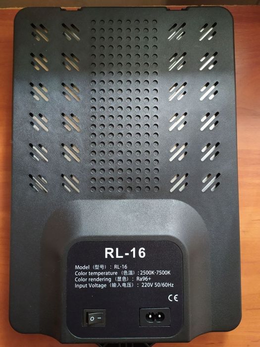 Студійне світло, LED-панель RL-16