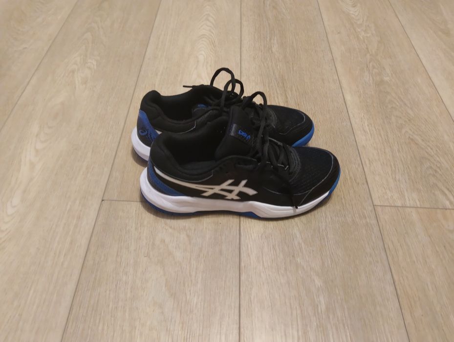 Sprzedam buty asics