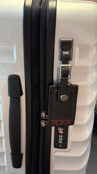 Чемодан TUMI 19 Degree Carry-On/ валіза для ручної поклажі