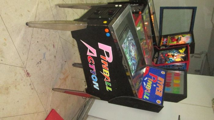 Máquina com jogo Pinbal original em caixa  de flipper