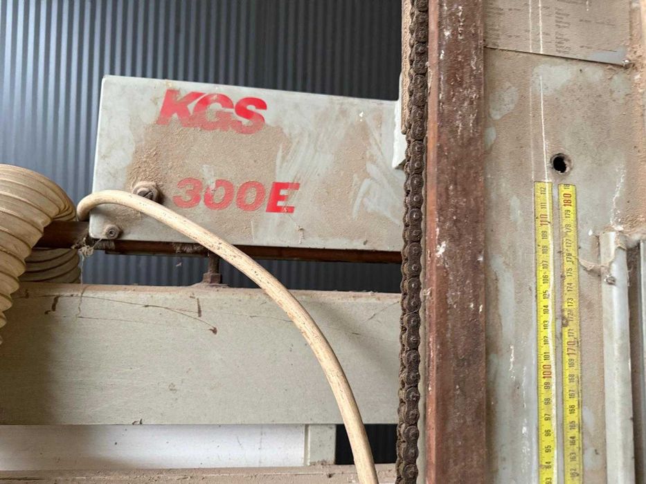 Seccionadora Vertical KGS 300E – 1997 – Industrial