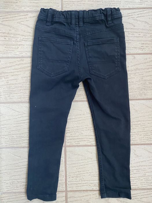 Продам джинси чорні скіні