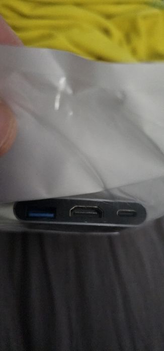 Adaptador 3 em 1 USB-C para HDMI com USB-A e USB-C *Novo*