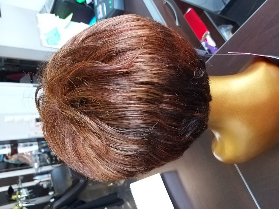 Peruka syntetyczne brąz pasemka baleyage krótkie grzywka Rosie F3240