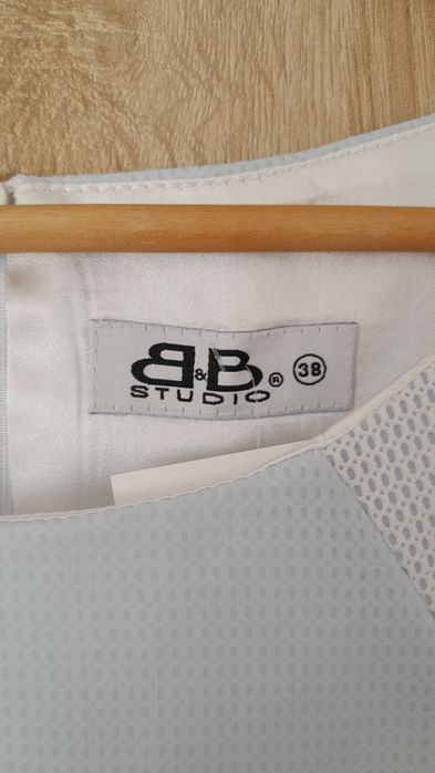 Nowa krótka  sukienka