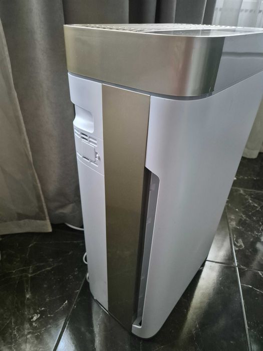 Очіщувач повітря зі зволоженням