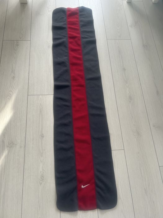 Szal Nike polarowy