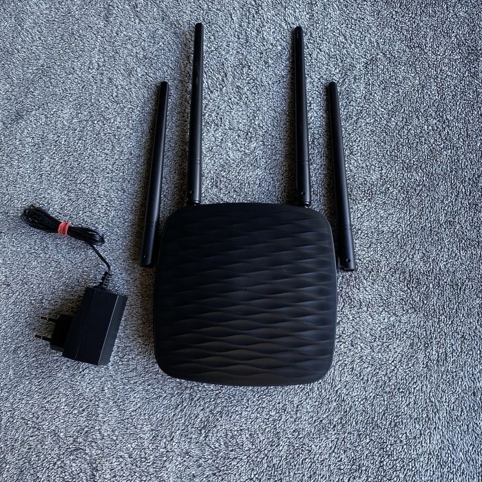 Двухдиапазонный роутер Tenda AC5 ac1200
