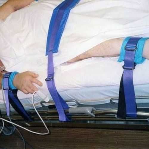 Ремені для фіксації пацієнта до ліжка