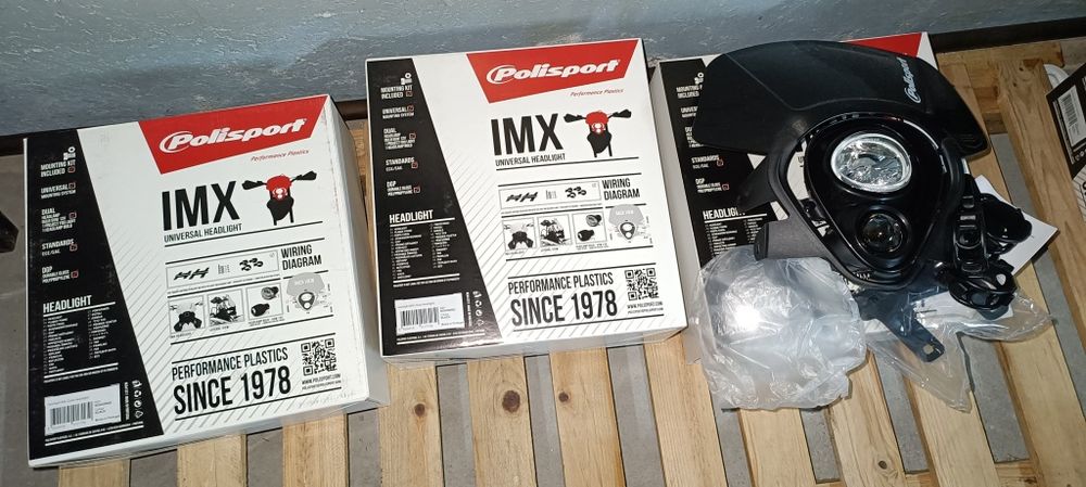 Micas com farol e proteção de mãos para motas