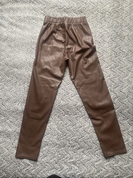 Шкіряні штани на дівчинку