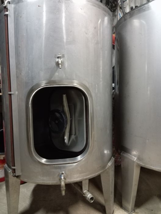 Vendo depósitos inox para vinho ou azeite