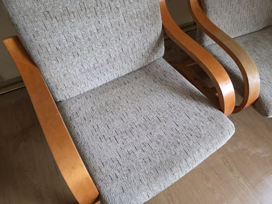 2 fotele bujane typu Poang