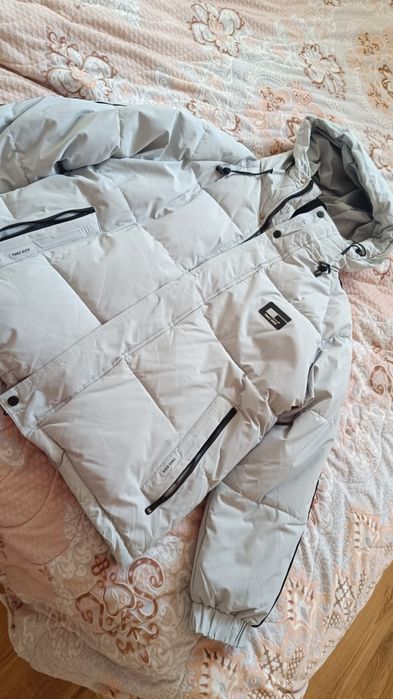 Продам курточку нову