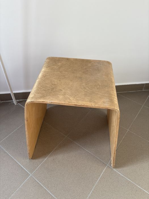 Drewniany stołek oddam za darmo