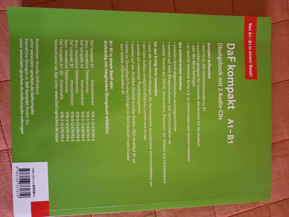 Manual de Alemão DaF kompakt NOVO com CDs