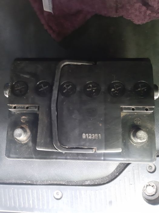 Продам аккумулятор BARREN 65A