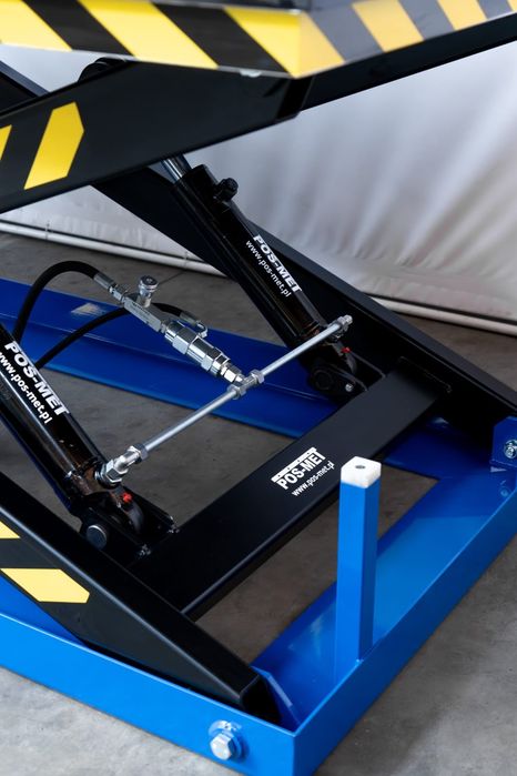 stół montażowy z hydrauliczna reg. wysokości
