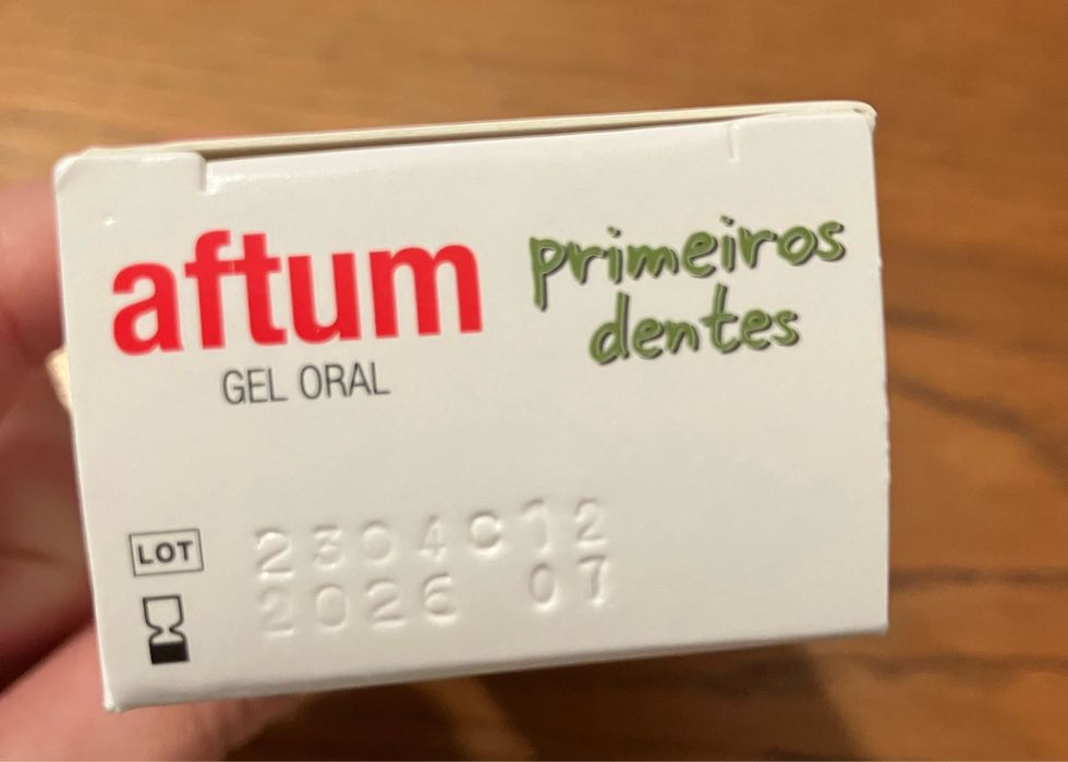 Vendo Aftum Primeiros Dentes