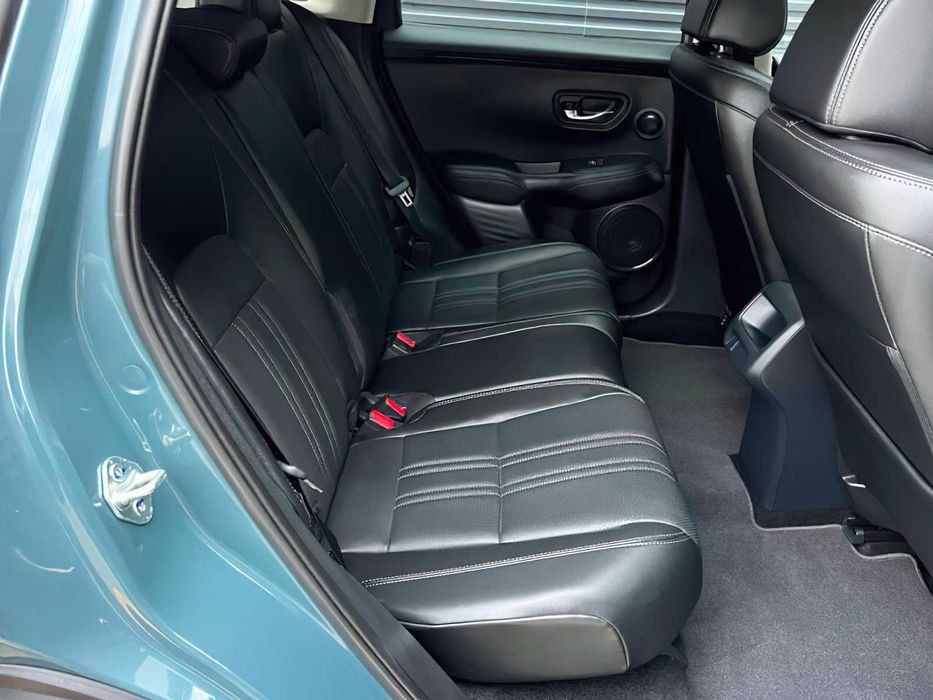 Honda HR-V EX-L      2025