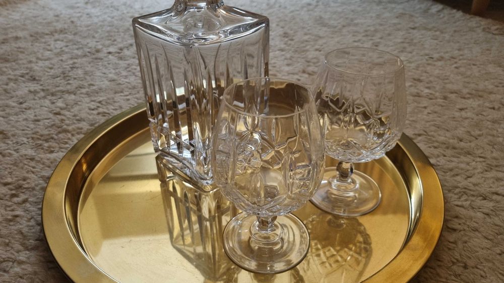 Garrafa de Cristal com Cálices