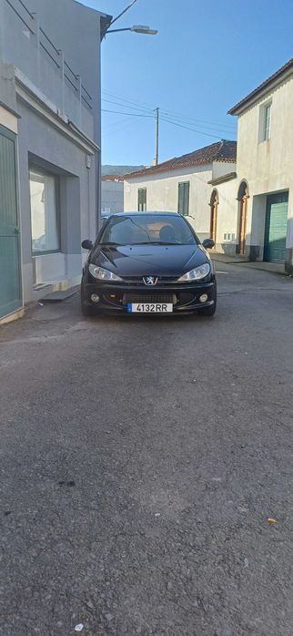 Vendo meu carro para comprar  outro familiar